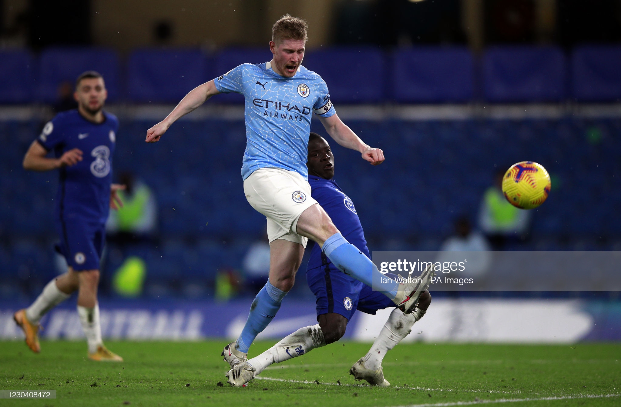 Kevin De Bruyne and N'Golo Kante
